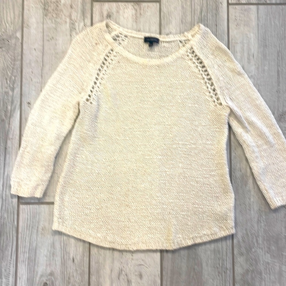 Beautiful off white lightweight sweater from The Limited.